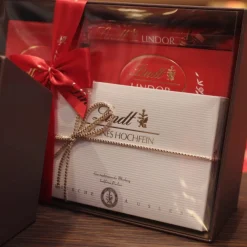 New LINDOR Geschenkkorb, 957g Sticks|Mit Alkohol